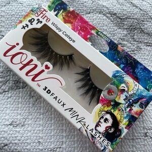 Ioni Lashes